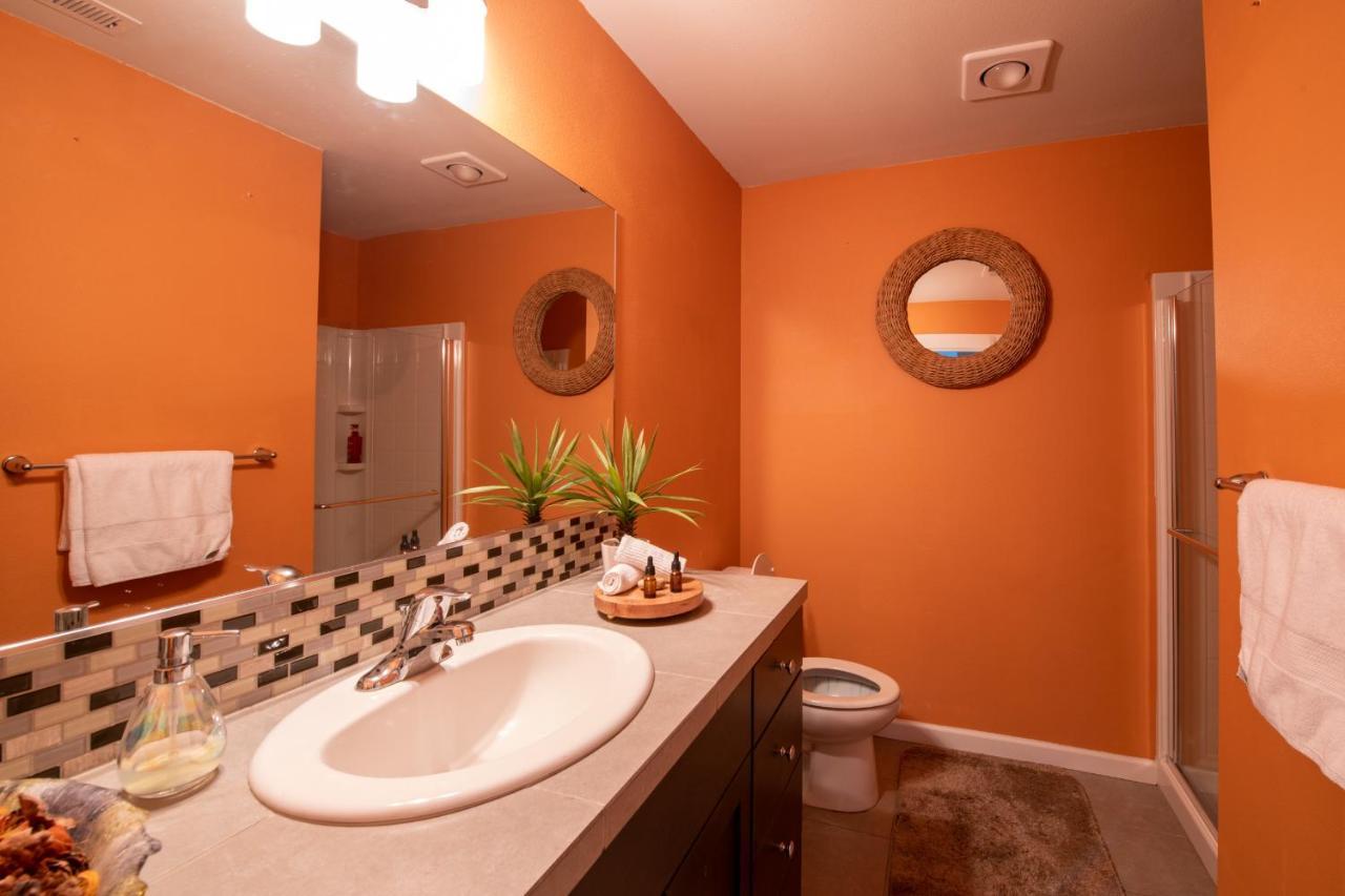 Utopia Luxury Stay Puyallup Exterior photo